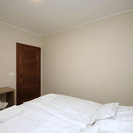 Mosoly Deluxe Apartman Gyula Buitenkant foto