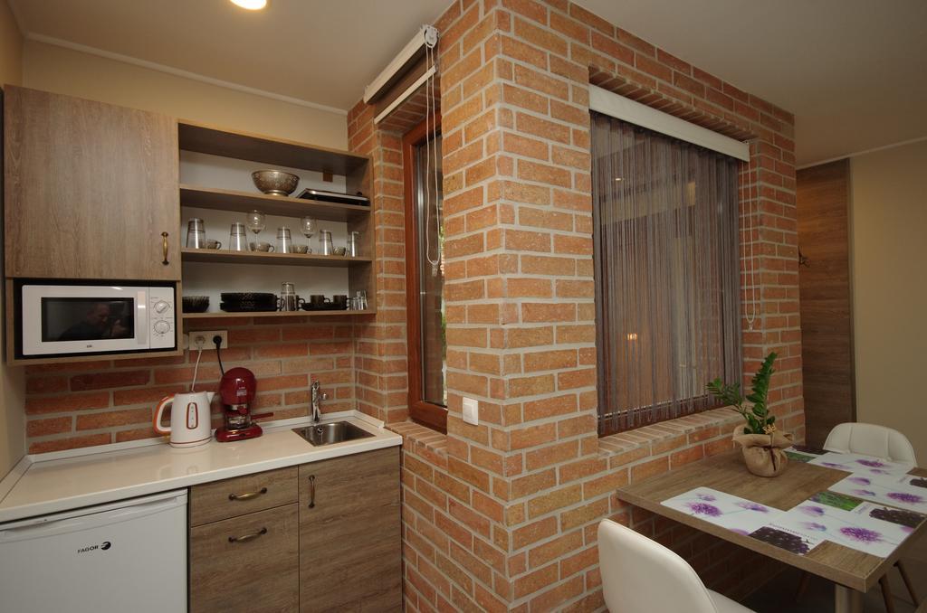 Mosoly Deluxe Apartman Gyula Buitenkant foto